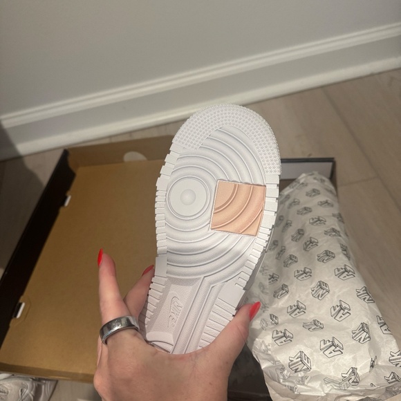 Nike Air Force 1 Pixel - Picture 8 of 9